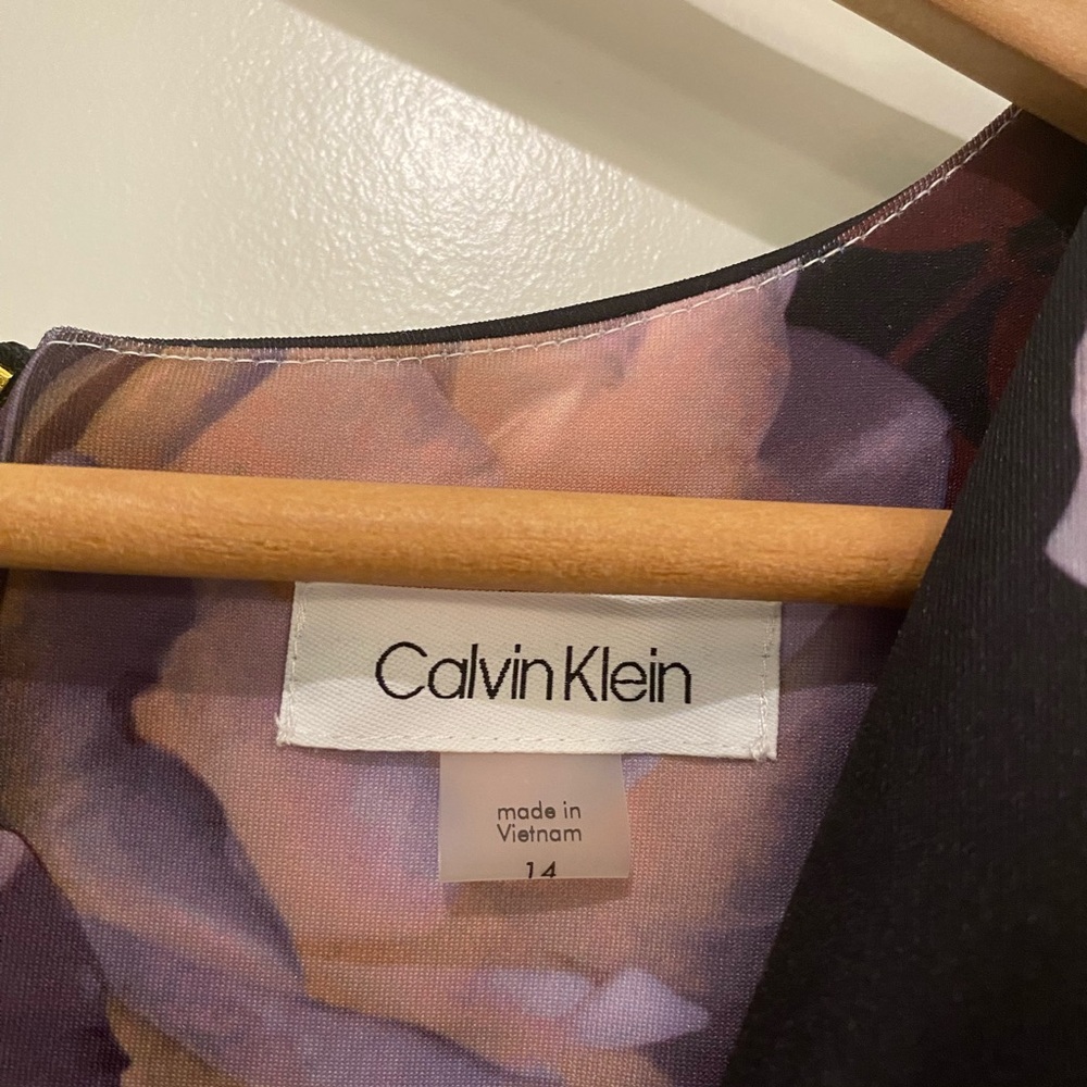 Calvin Klein Sleeveless V-Neck Sheath Scuba Dress, Black/Burgundy Floral, 14 - Picture 2 of 7